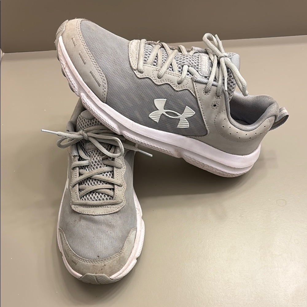 Under Armour Light Gray Running Sneakers